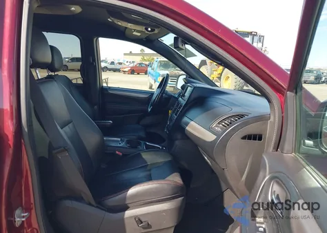 2019 Dodge Grand Caravan Gt z USA, uszkodzony, nr VIN 2C4RDGEG2KR768629